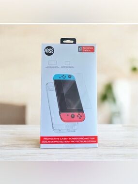 NEW M&S Nintendo Switch Protective Case and Screen Protector Transparent Clean